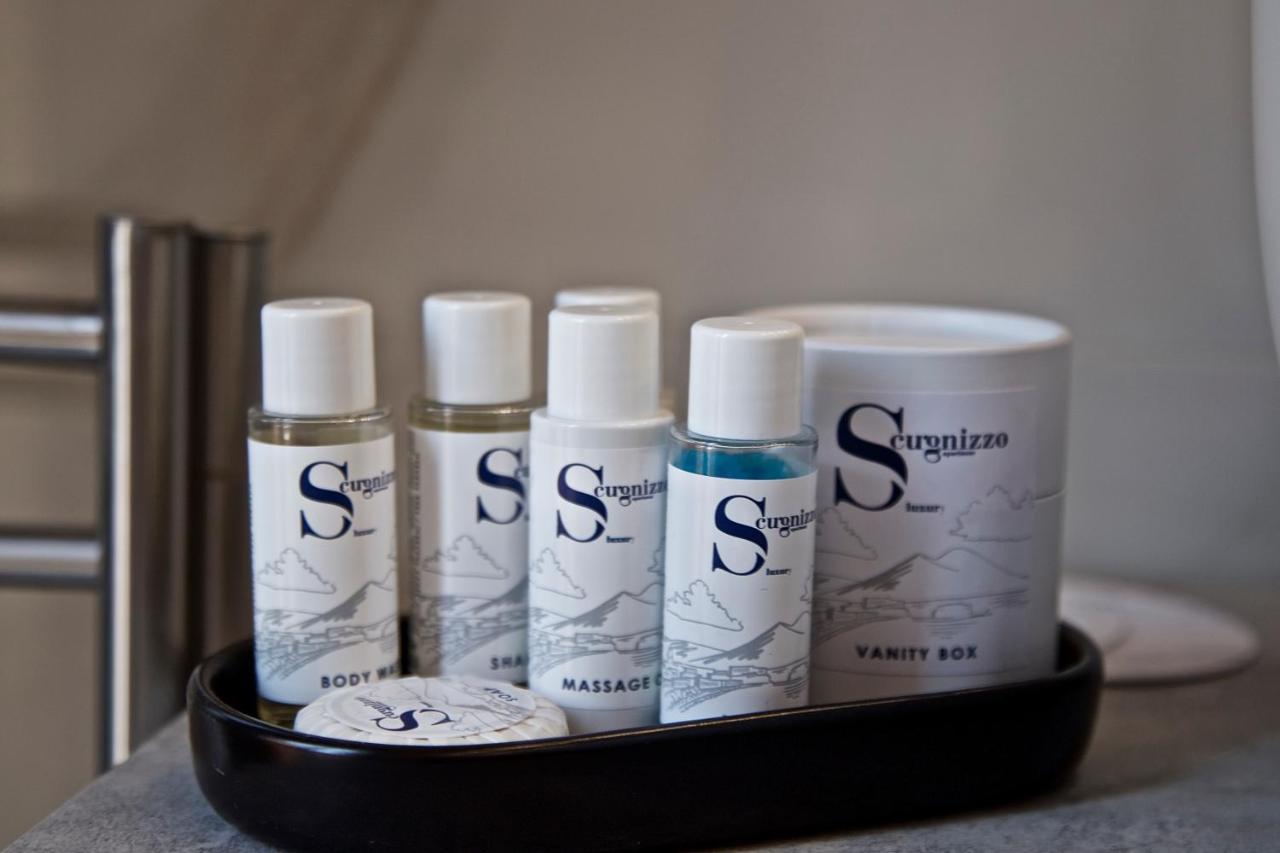 Scugnizzo Apartment Luxury Home ナポリ エクステリア 写真